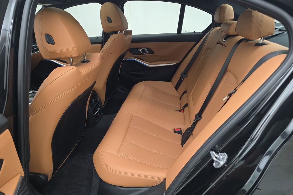 Certified 2025 BMW 330i xDrive Sedan image 24