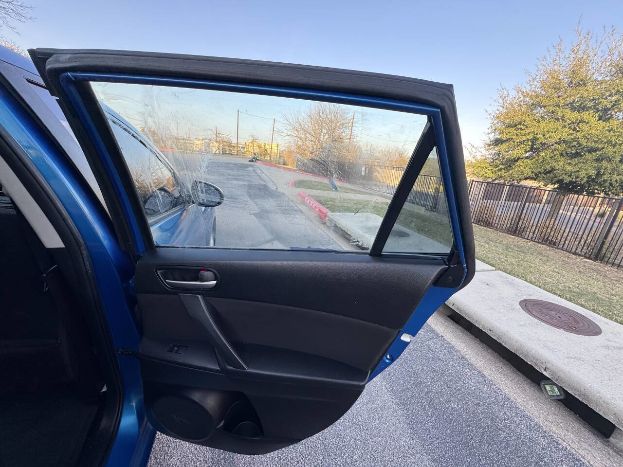 Used 2012 MAZDA MAZDA3 i Touring image 18