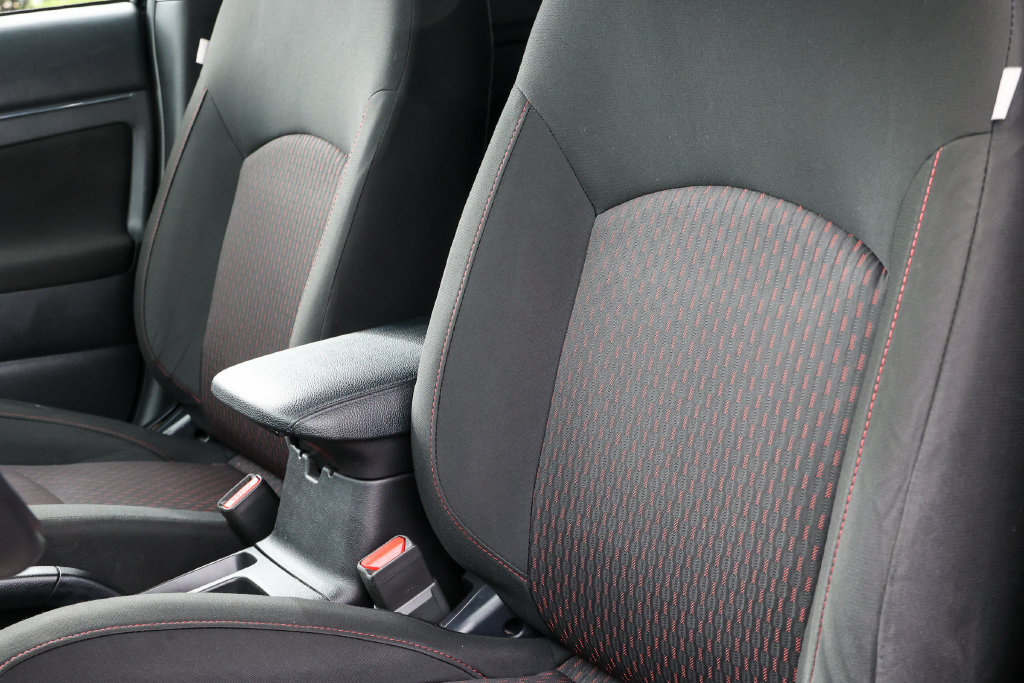 Used 2019 Mitsubishi Outlander Sport SE FWD image 28