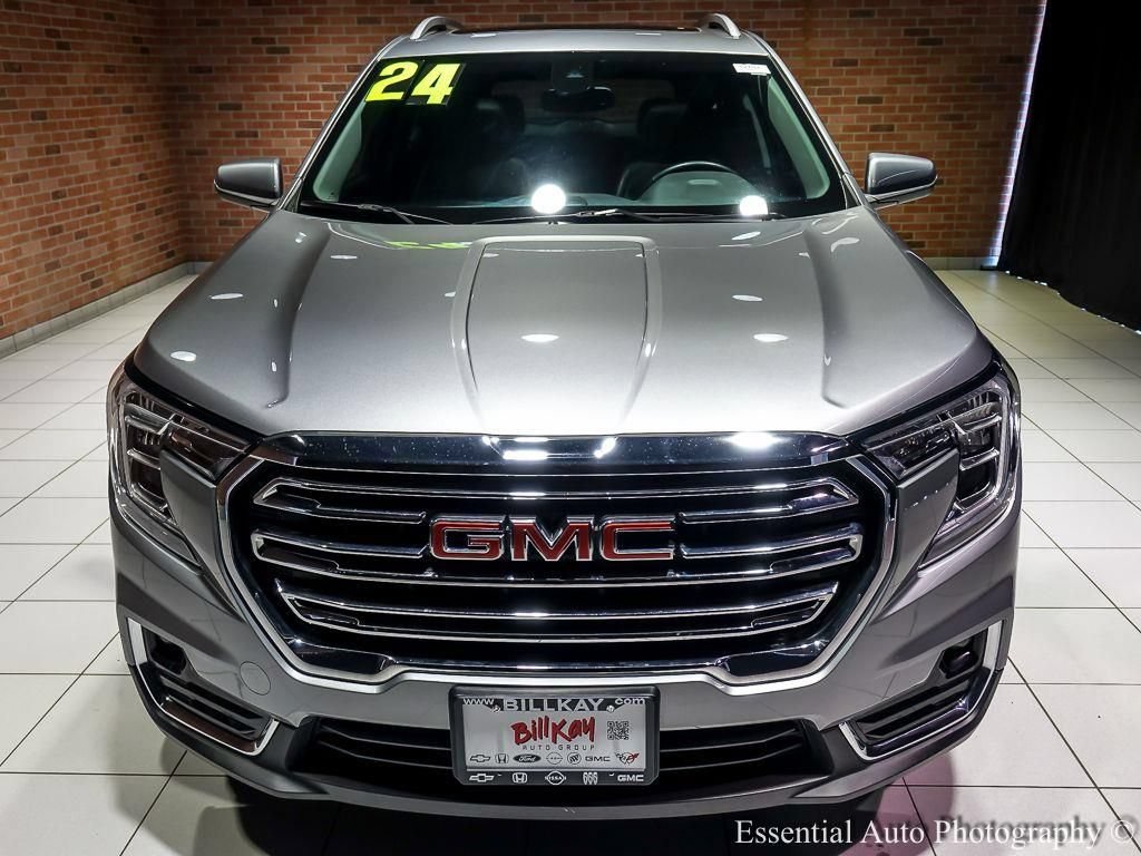 Used 2024 GMC Terrain SLT w/ Infotainment Package II FWD image 7