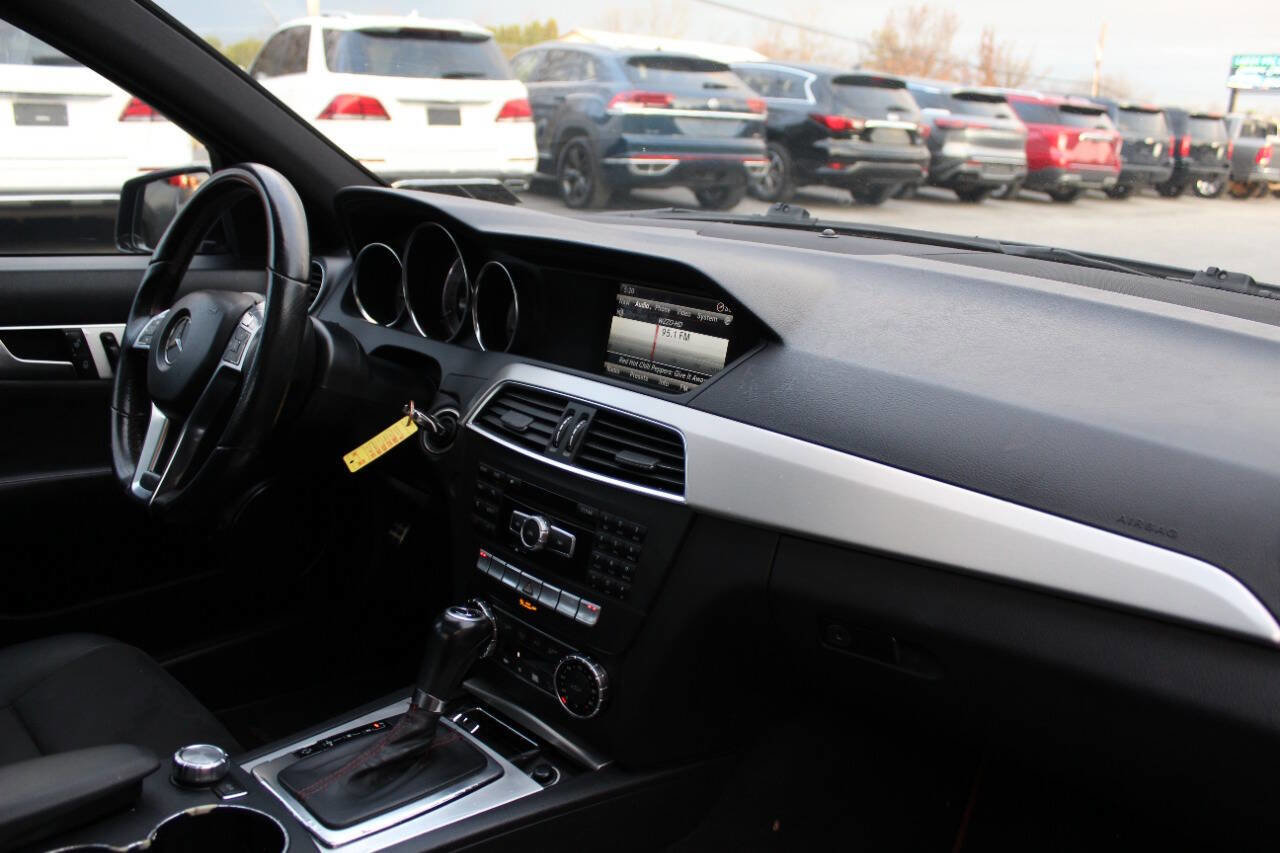 Used 2013 Mercedes-Benz C 300 4MATIC Sedan image 19