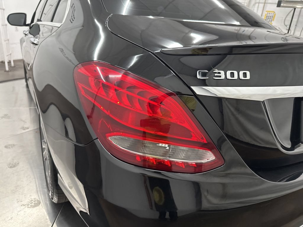 Used 2018 Mercedes-Benz C 300 Sedan image 11