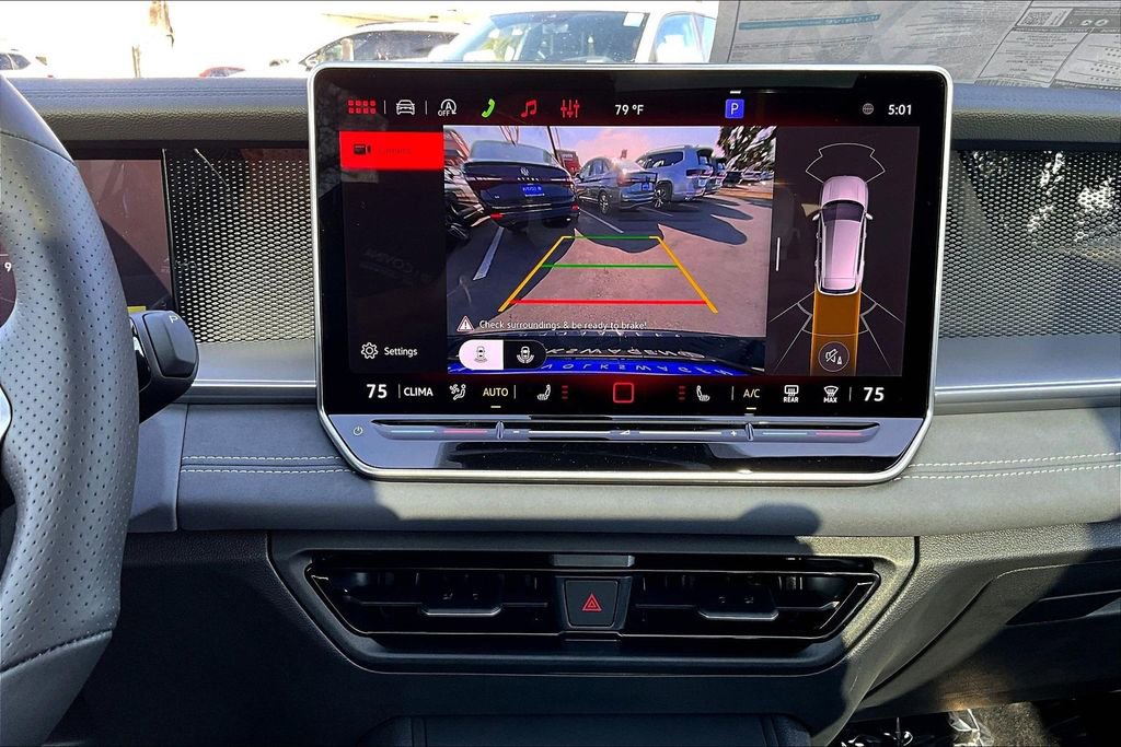 New 2026 Volkswagen Tiguan SE R-Line image 12