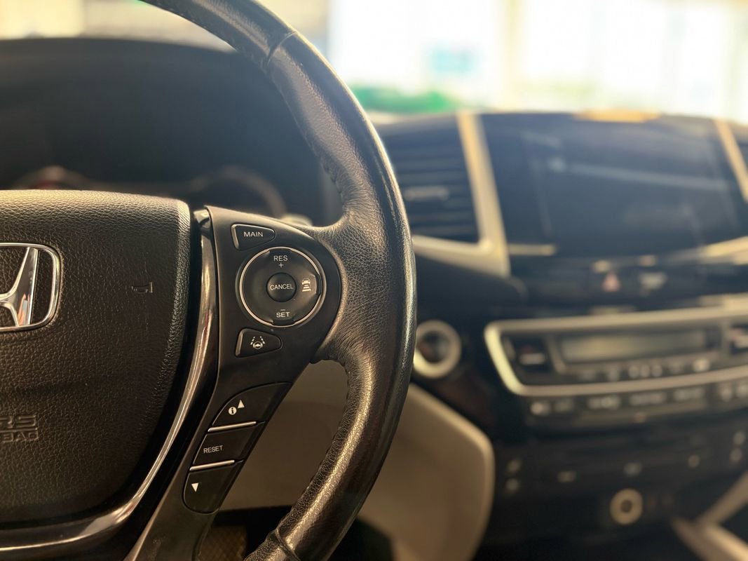 Used 2017 Honda Pilot Elite image 20