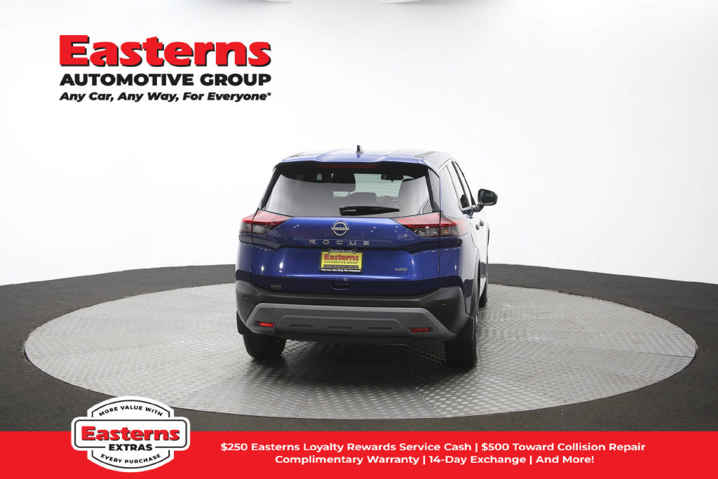 Used 2023 Nissan Rogue S AWD/4WD image 38