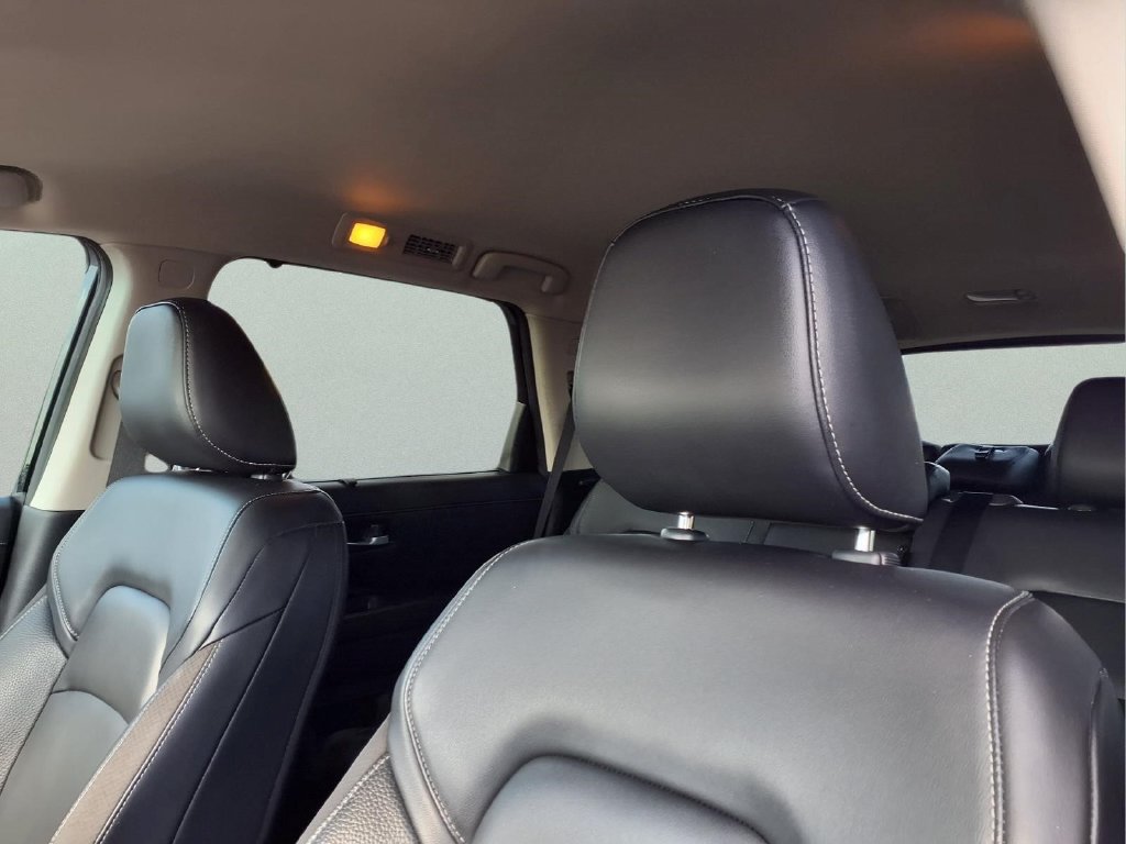 Used 2023 Nissan Pathfinder SL FWD image 15