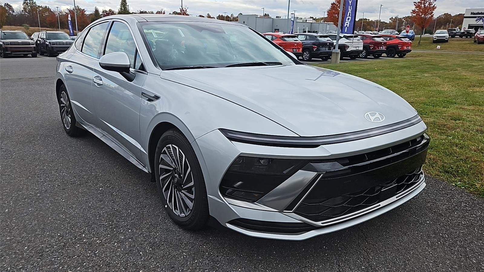 New 2026 Hyundai Sonata SEL image 1