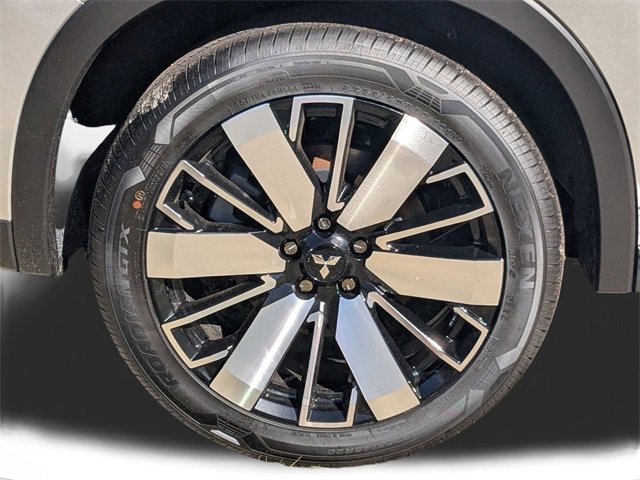 New 2025 Mitsubishi Outlander SE image 12