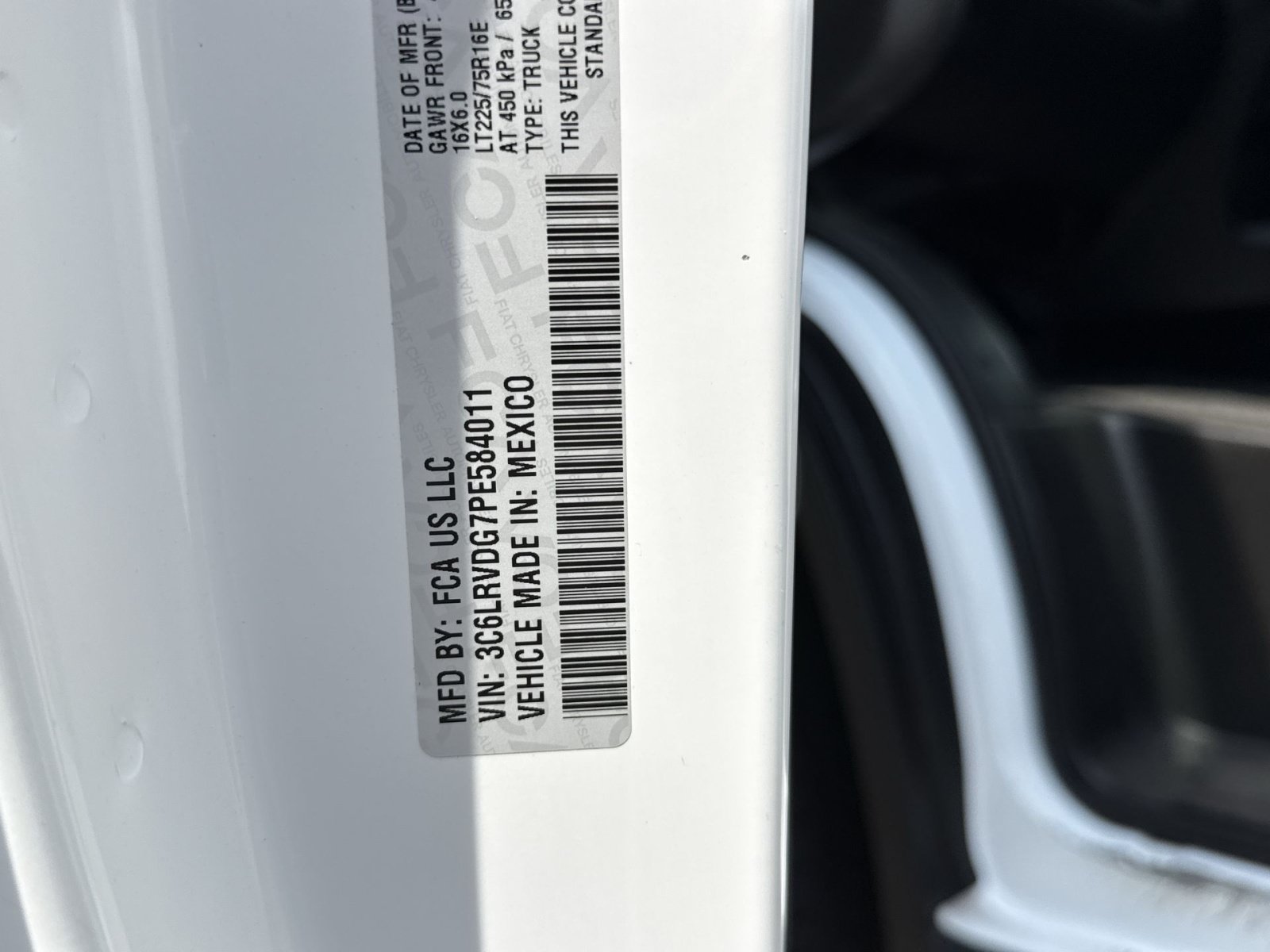 Used 2023 RAM ProMaster 2500 FWD image 25