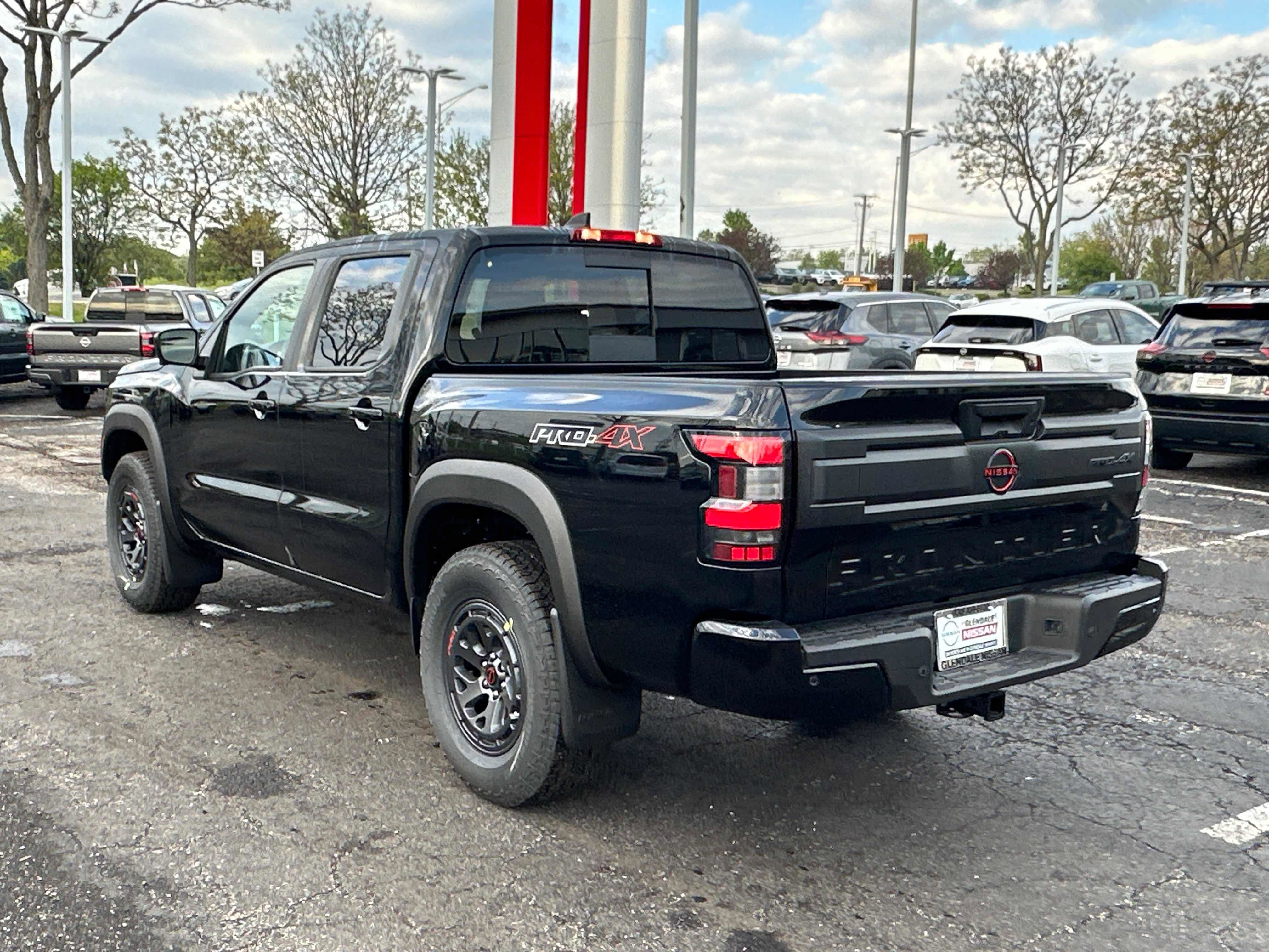 New 2026 Nissan Frontier PRO-4X w/ Pro Premium Package AWD/4WD image 6