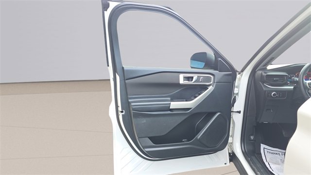 Used 2020 Ford Explorer XLT w/ Comfort Package image 21