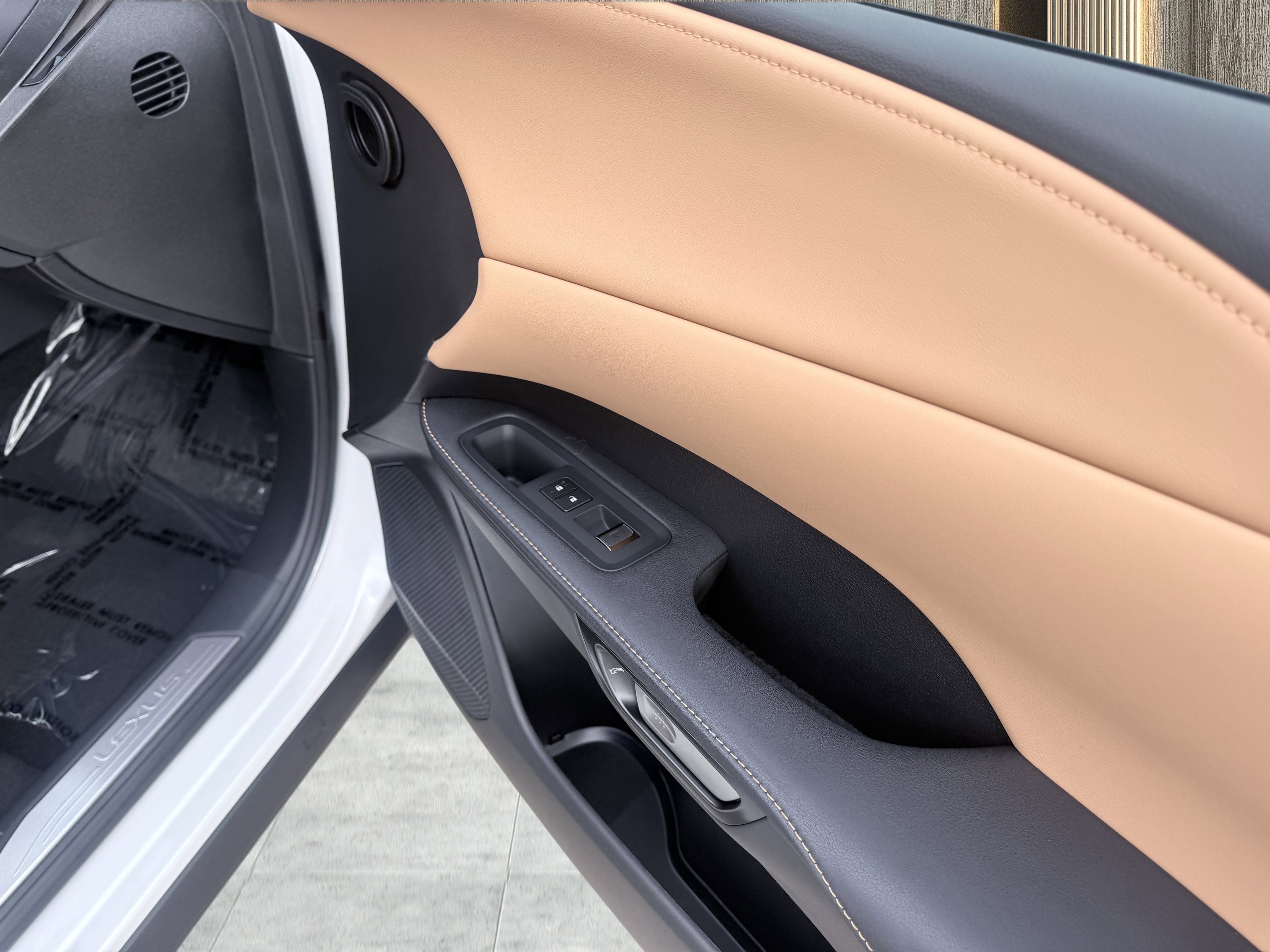 Used 2026 Lexus RX 350 FWD image 45