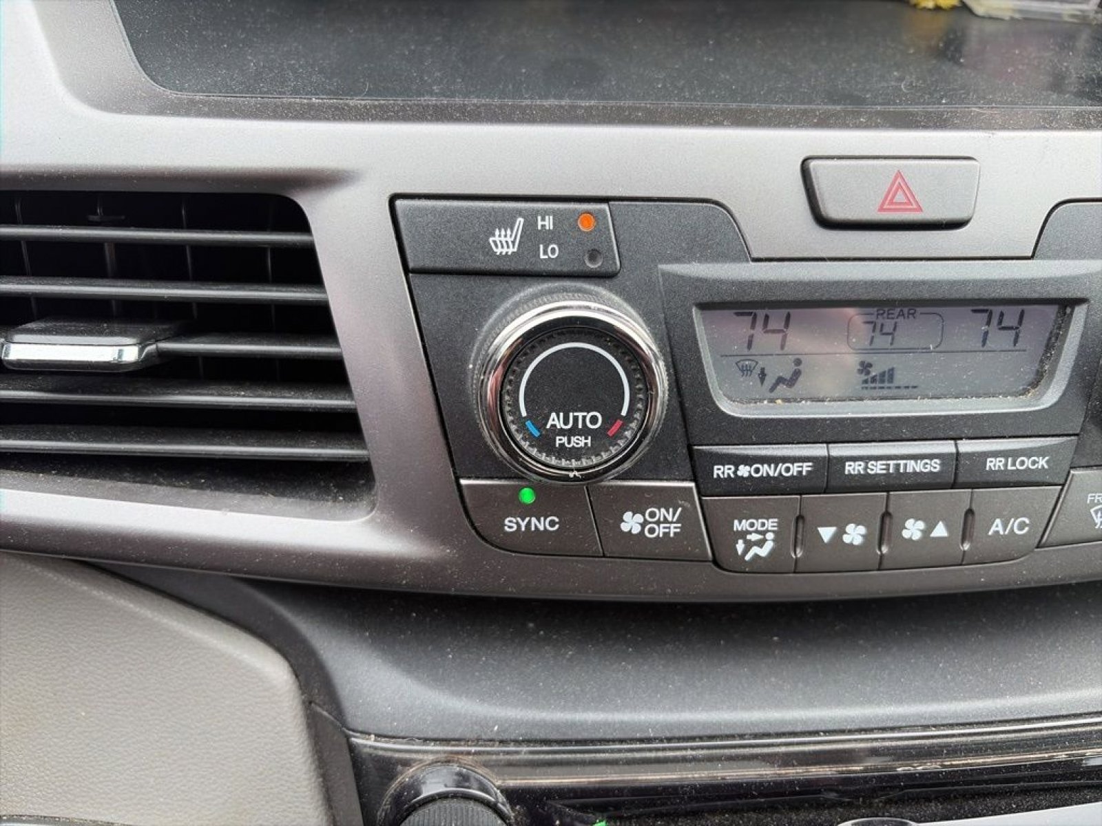 Used 2015 Honda Odyssey Touring Elite image 23