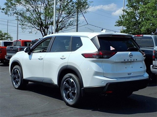 New 2025 Nissan Rogue SV image 5