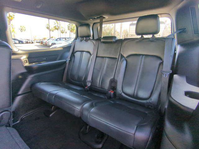 Certified 2022 Jeep Wagoneer Series III image 16