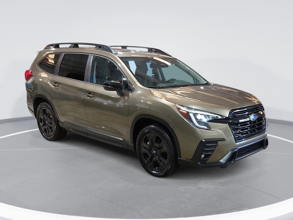 Used 2023 Subaru Ascent Onyx Edition image 3