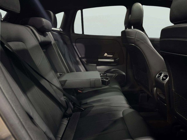 Used 2021 Mercedes-Benz GLA 250 4MATIC w/ Premium Package image 48