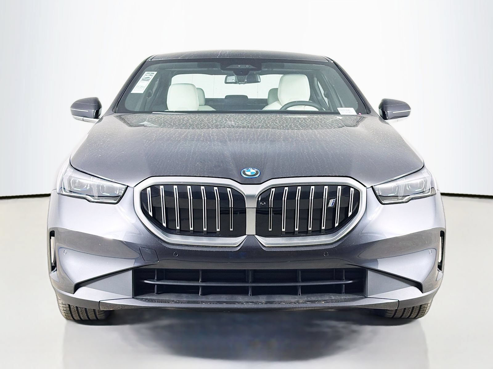 Used 2026 BMW i5 eDrive40 AWD/4WD image 2