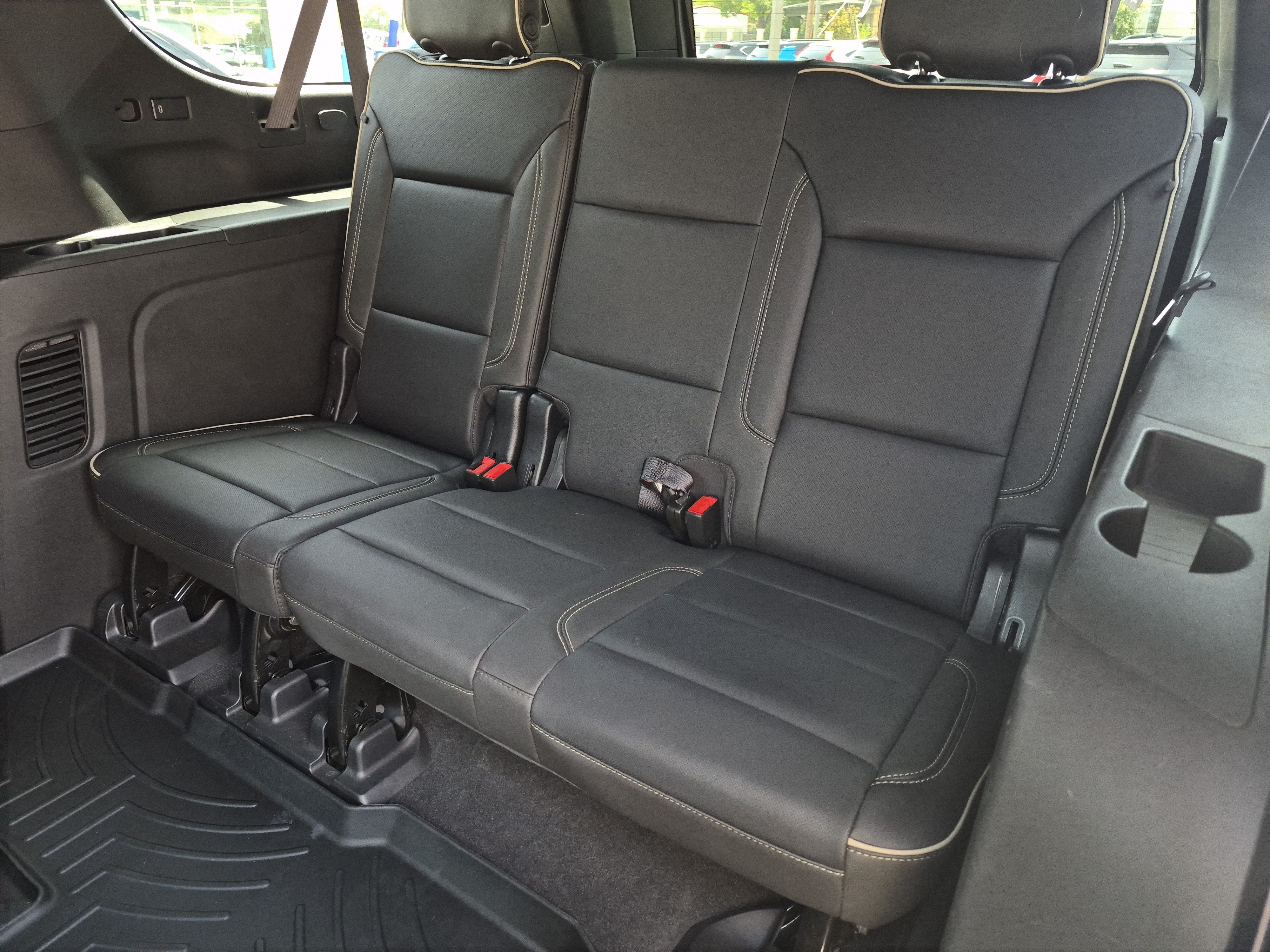 Used 2022 Chevrolet Suburban Premier w/ Max Trailering Package AWD/4WD image 16
