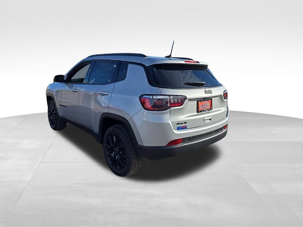 New 2026 Jeep Compass Latitude image 5