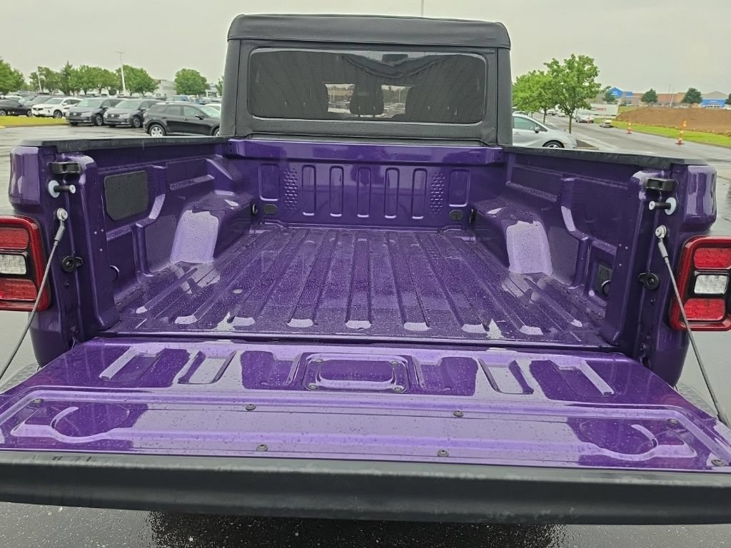 Used 2026 Jeep Gladiator Sport AWD/4WD image 25