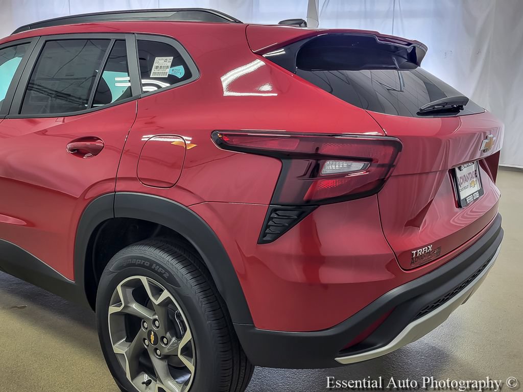 New 2026 Chevrolet Trax LT FWD image 6