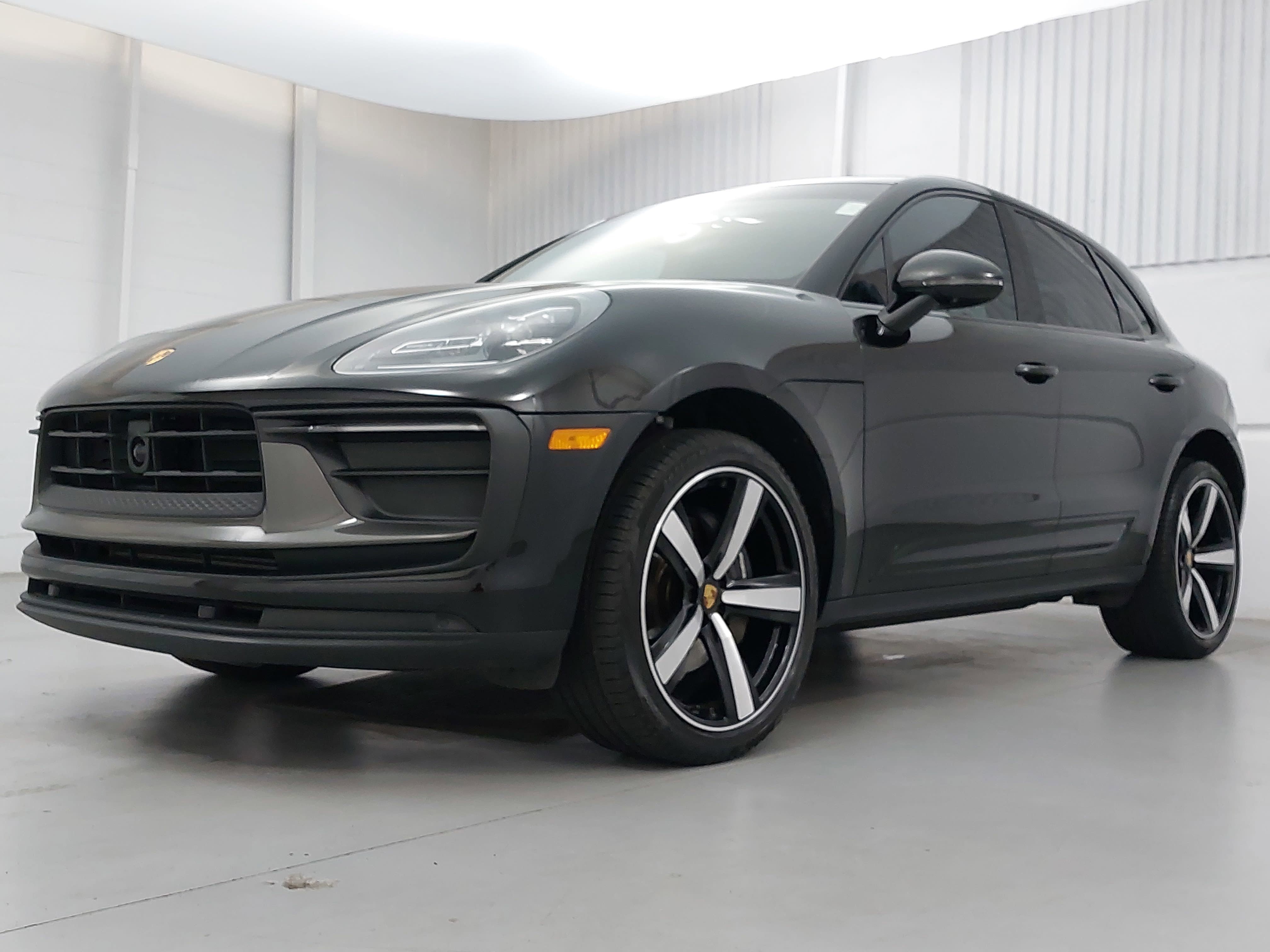 Certified 2024 Porsche Macan Turbo AWD/4WD image 1