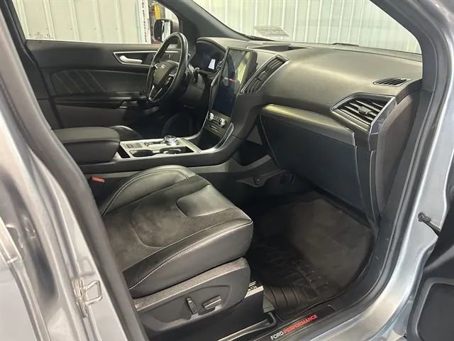 Used 2022 Ford Edge ST AWD/4WD image 24