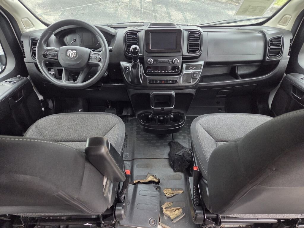 Used 2024 RAM ProMaster 2500 w/ Convenience Group FWD image 32
