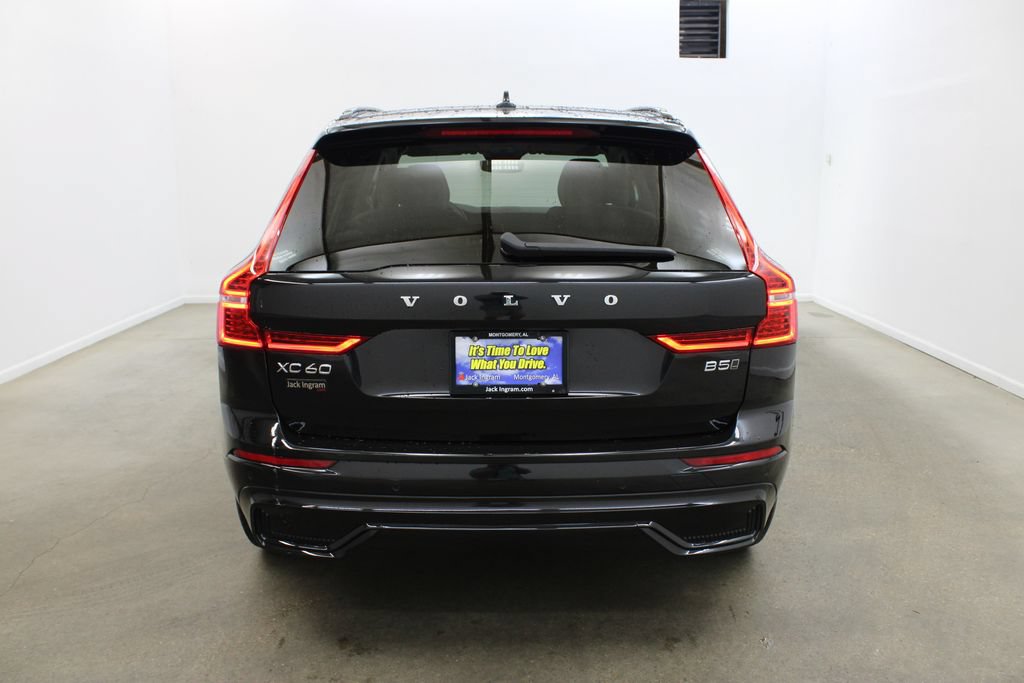 Used 2024 Volvo XC60 B5 Core AWD/4WD image 4
