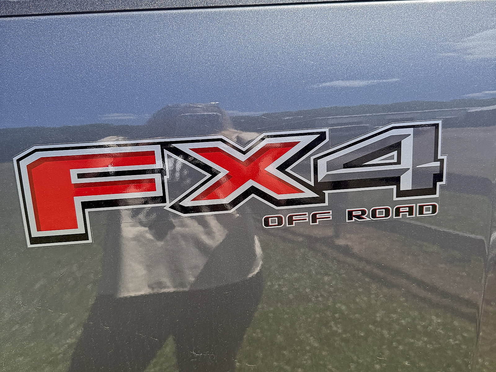 Used 2023 Ford F350 Lariat w/ Tow Technology Package image 11