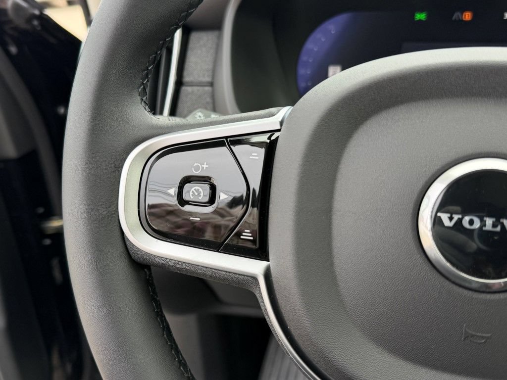 New 2026 Volvo XC90 B6 Ultra w/ Protection Package AWD/4WD image 29