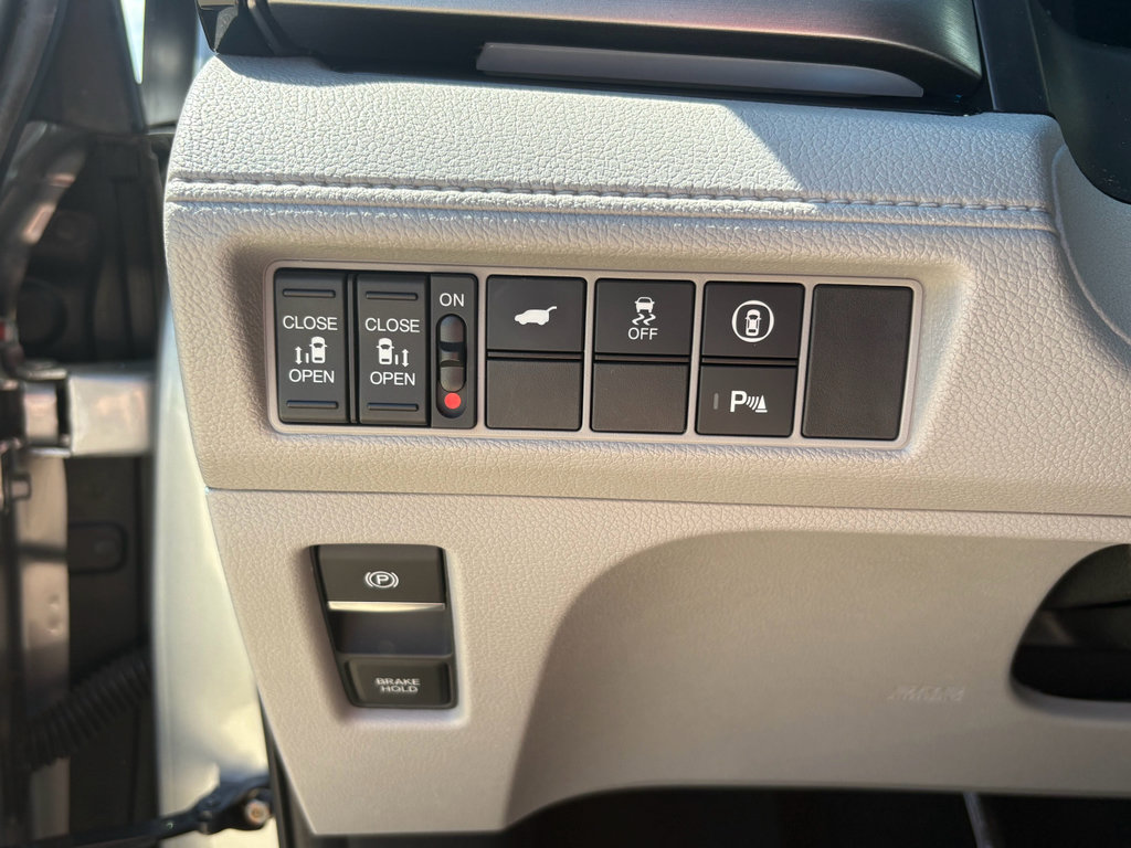 Certified 2023 Honda Odyssey Touring image 14