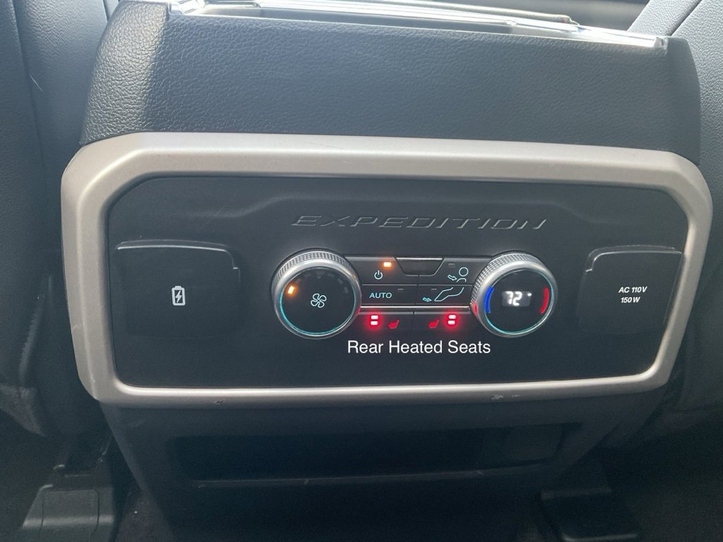 Used 2022 Ford Expedition Limited image 21