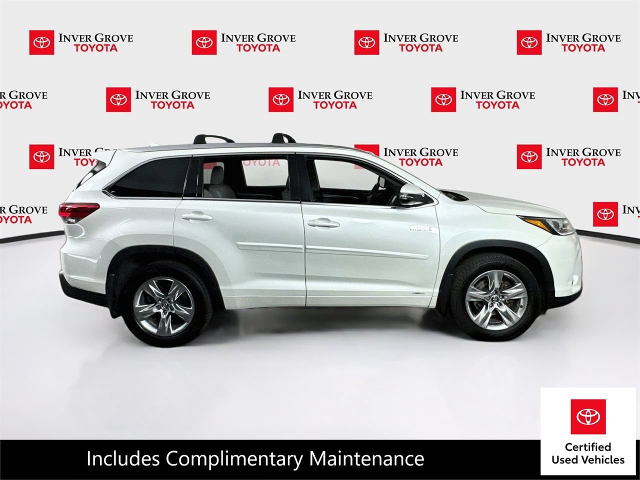 Used 2019 Toyota Highlander Limited AWD/4WD image 4