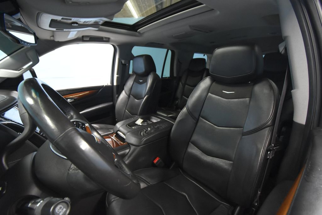 Used 2016 Cadillac Escalade Premium AWD/4WD image 23