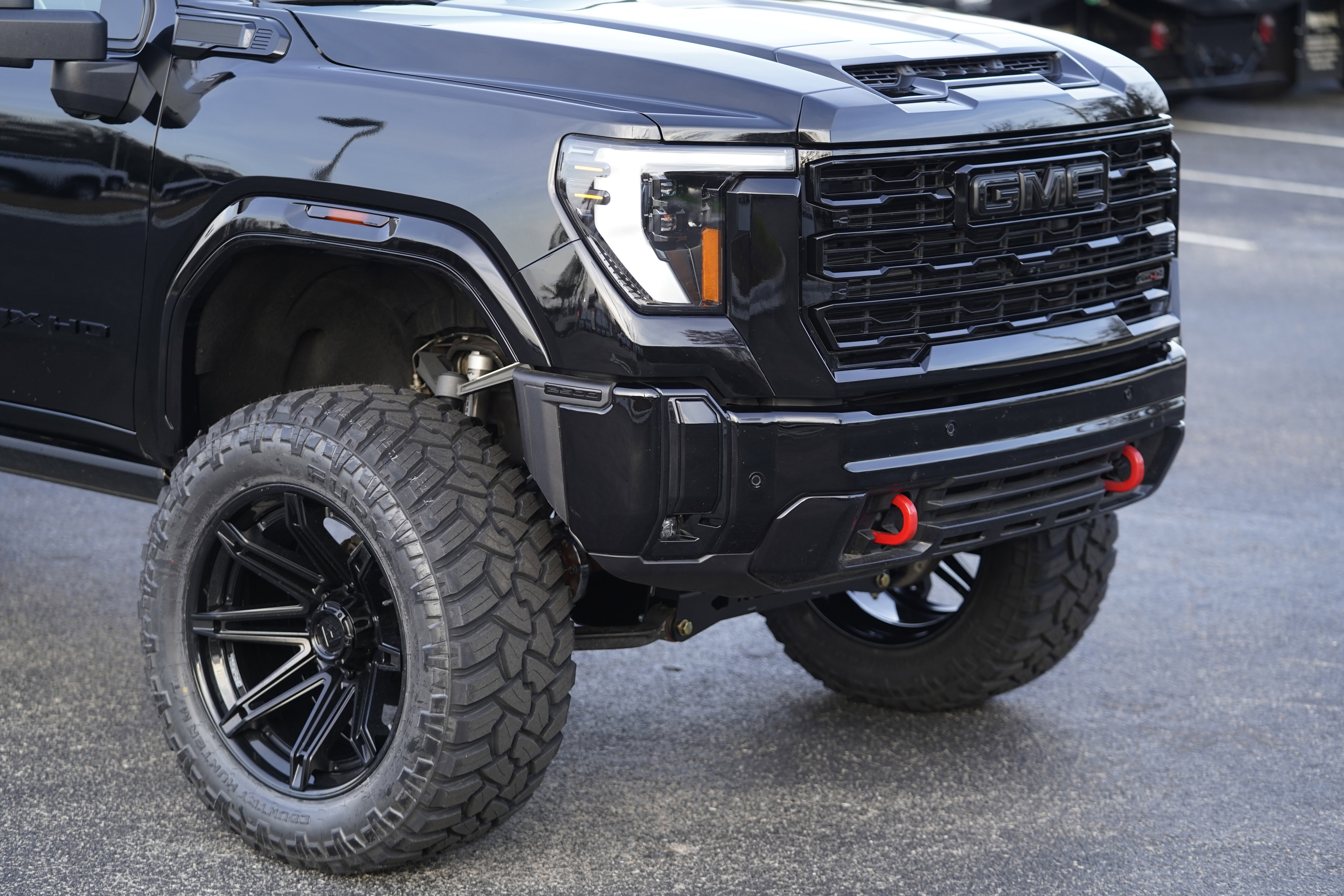 Used 2025 GMC Sierra 2500 AT4X image 57