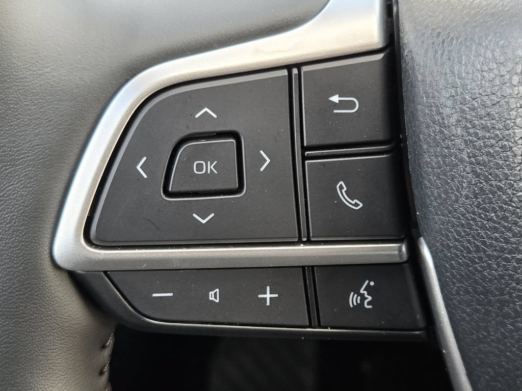Used 2026 Toyota Grand Highlander AWD image 24