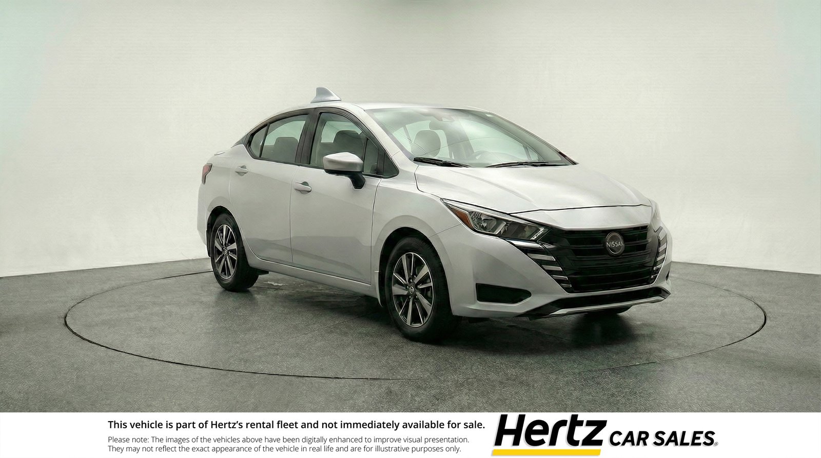Used 2025 Nissan Versa SV image 1