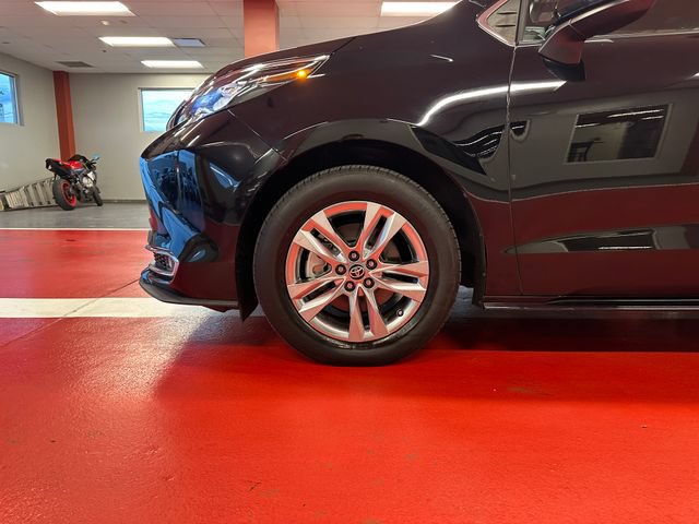 Certified 2024 Toyota Sienna XLE w/ XLE Plus Package AWD/4WD image 27