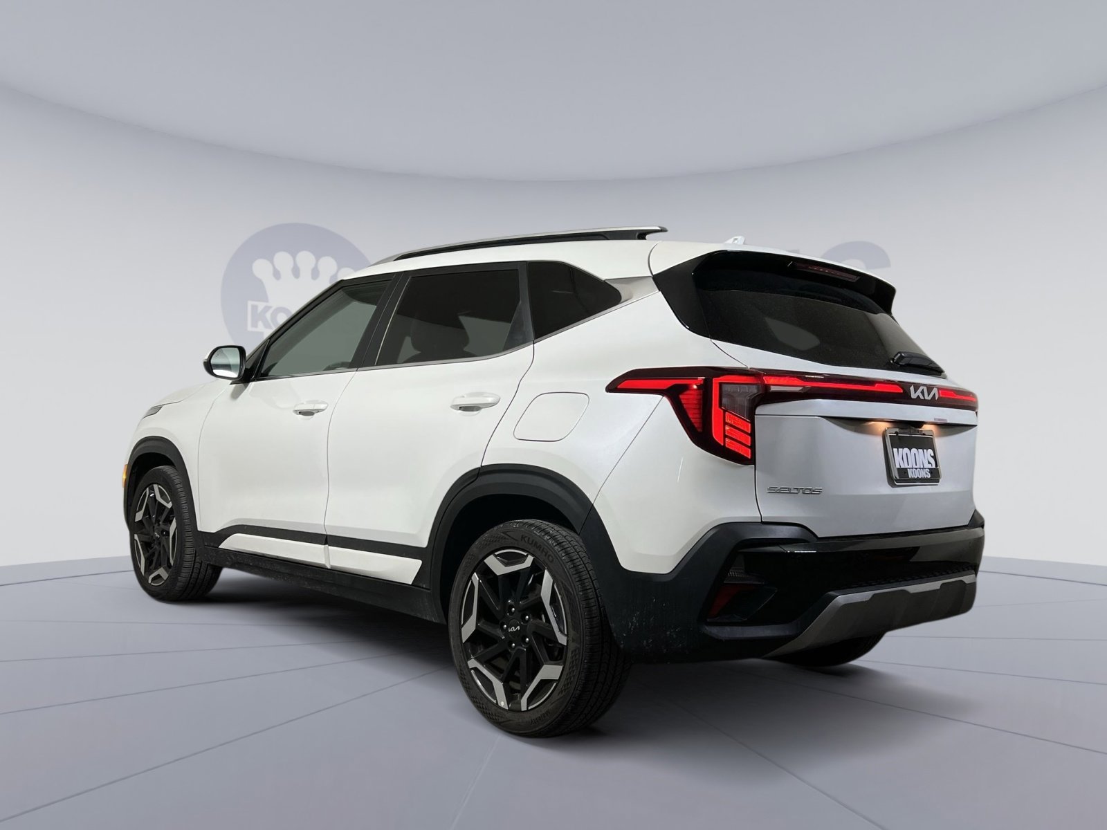 Used 2025 Kia Seltos SX w/ SX Sunroof Package image 4