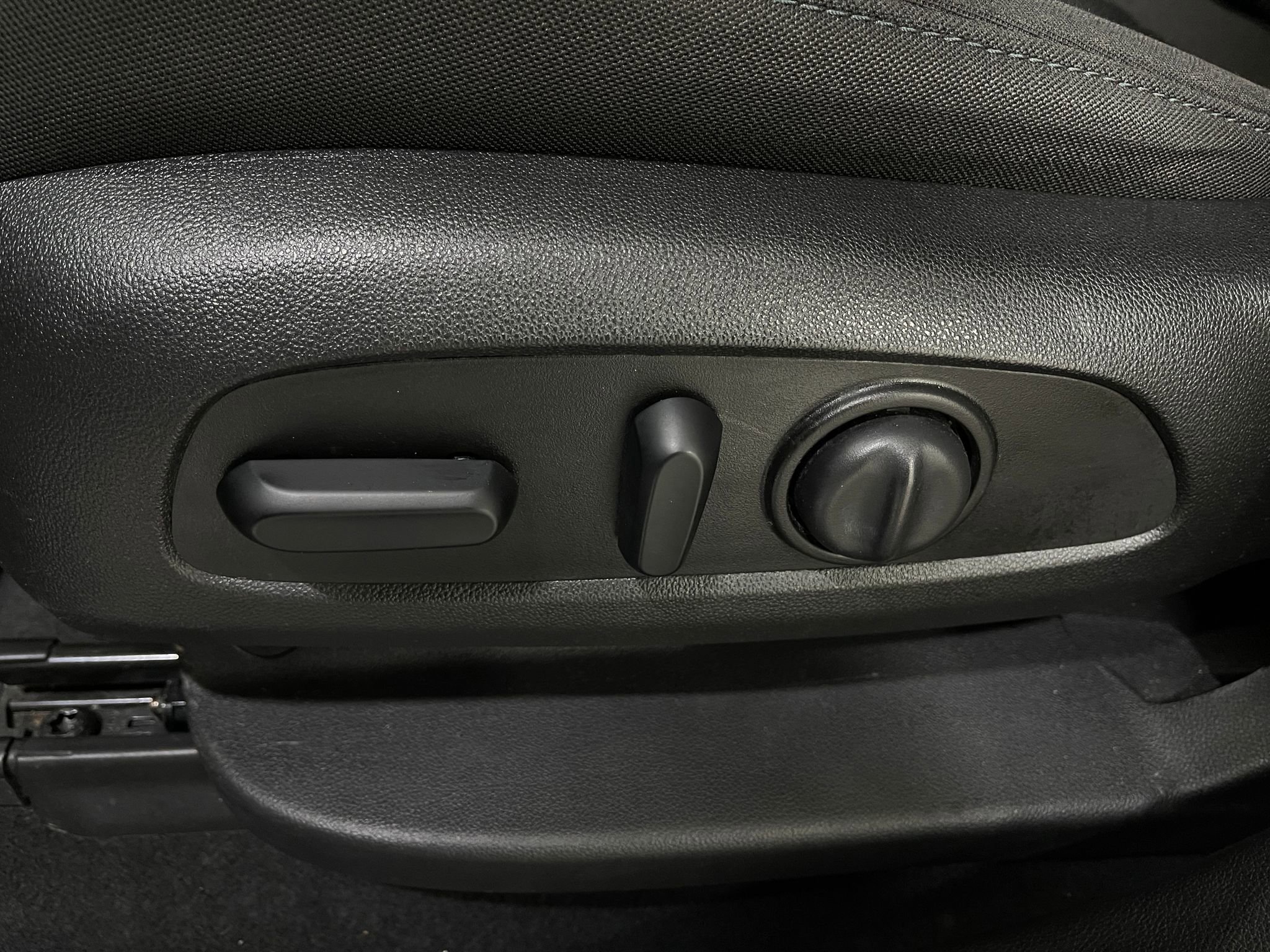 Used 2019 Chevrolet Blazer LT AWD/4WD image 15