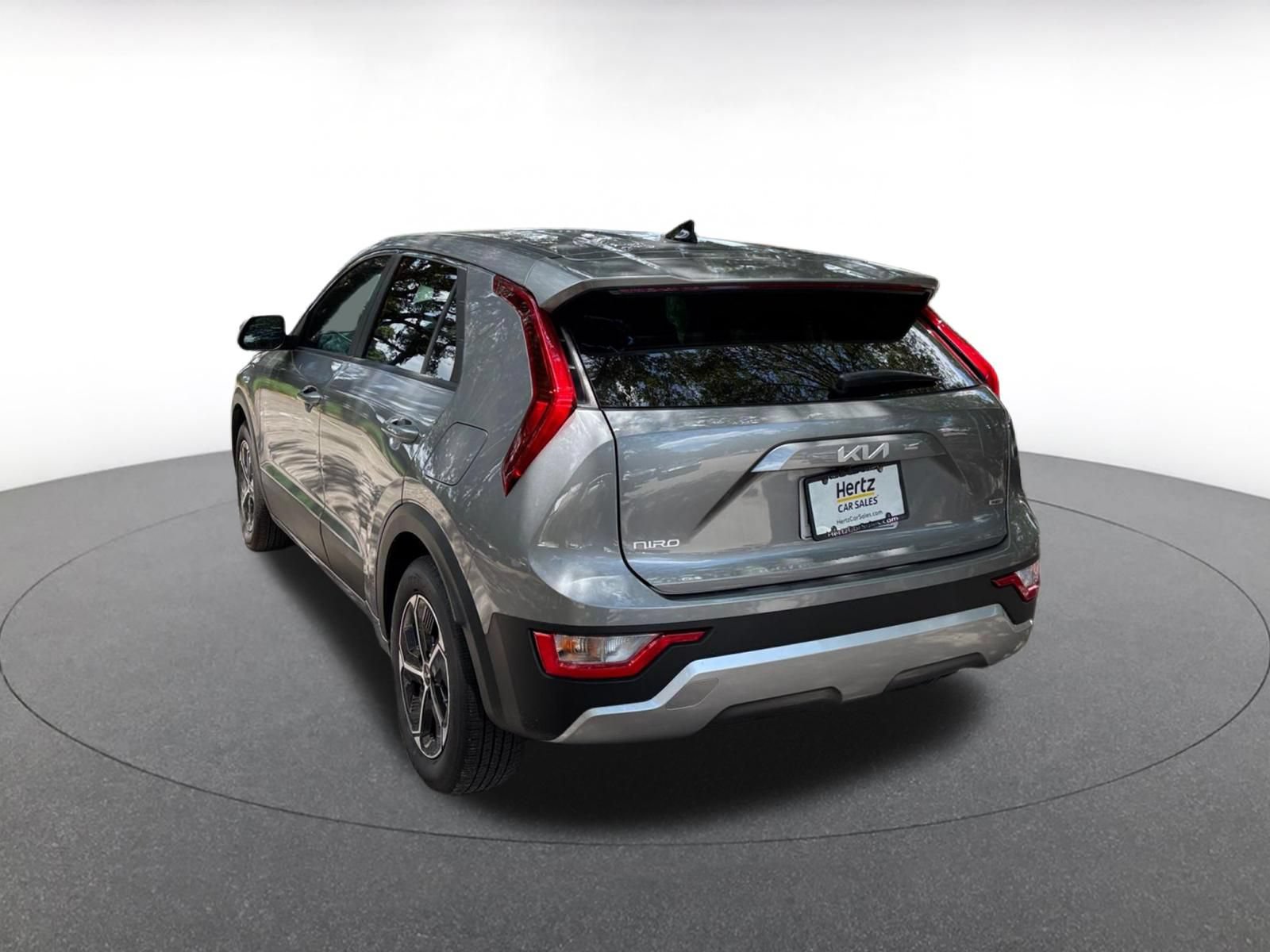 Used 2026 Kia Niro LX FWD image 5