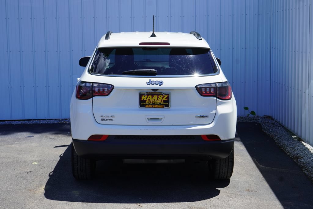 Used 2021 Jeep Compass Latitude w/ Convenience Group AWD/4WD image 5