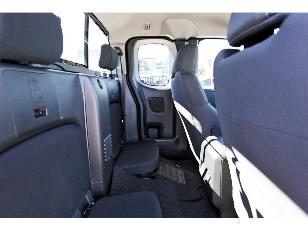 Certified 2024 Nissan Frontier SV w/ SV Convenience Package image 9