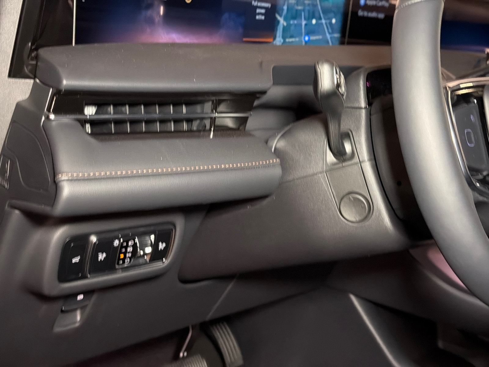 New 2026 Lincoln Nautilus Premier AWD/4WD image 18