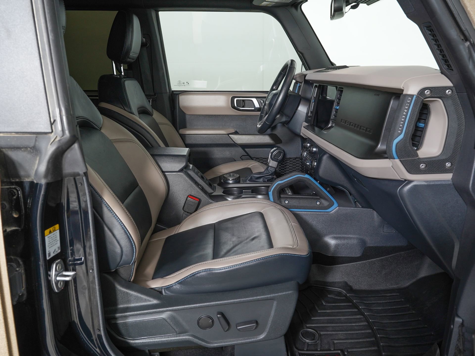 Used 2022 Ford Bronco Wildtrak AWD/4WD image 9