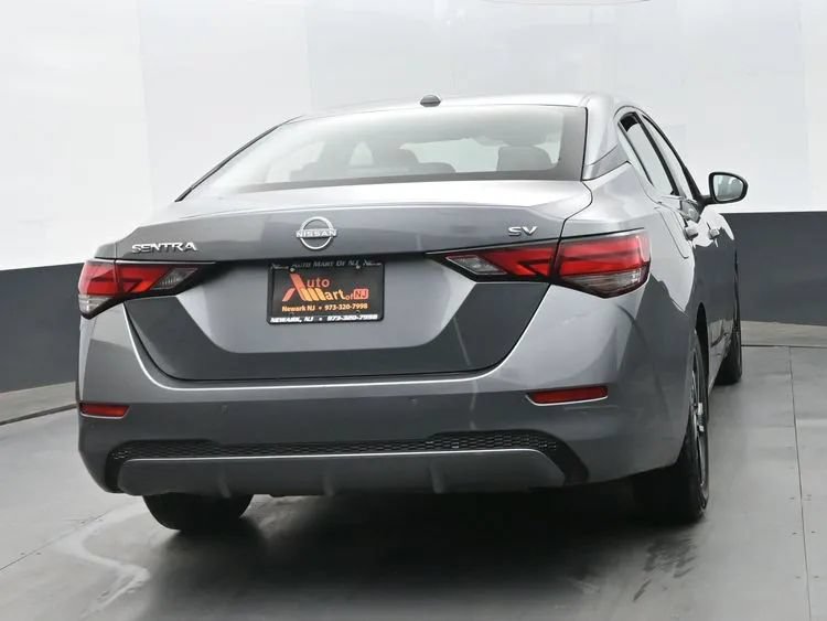 Used 2024 Nissan Sentra SV FWD image 8