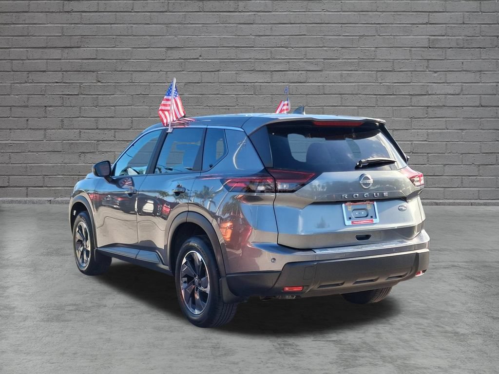Used 2026 Nissan Rogue SV FWD image 9