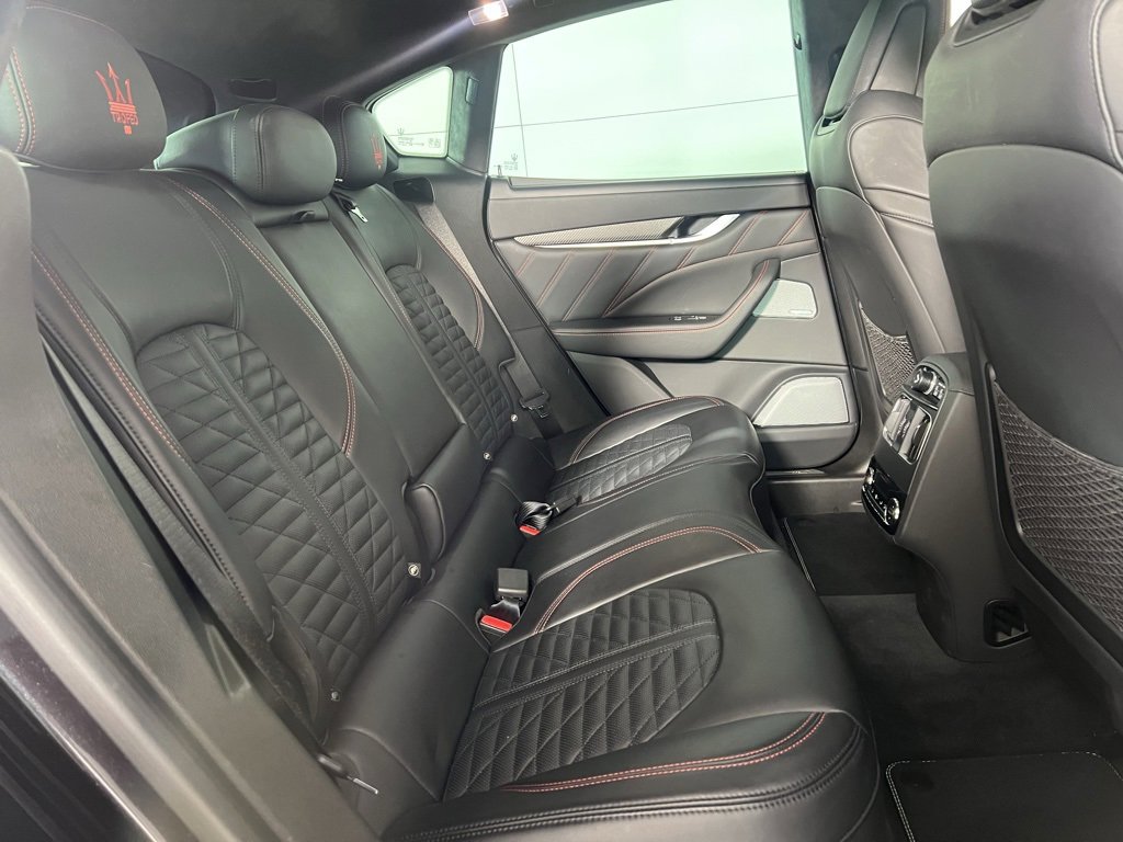Used 2019 Maserati Levante Trofeo image 25
